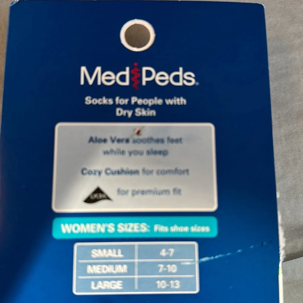 Med Peds  White 1 Pair Super Soft Anklet Socks Medium NWT